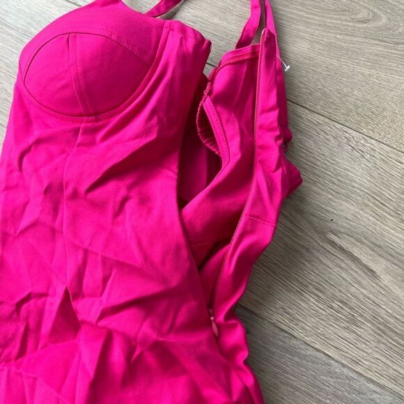 Superdown About Us Danica Dress in Size S Hot Pink - Picture 6 of 6